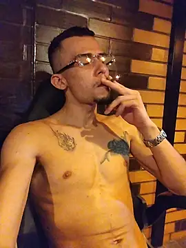 Snapshot of SharonTygaX chatting on 02/21/26, 03:40 SharonTygaX online show from 02/21/26, 03:40