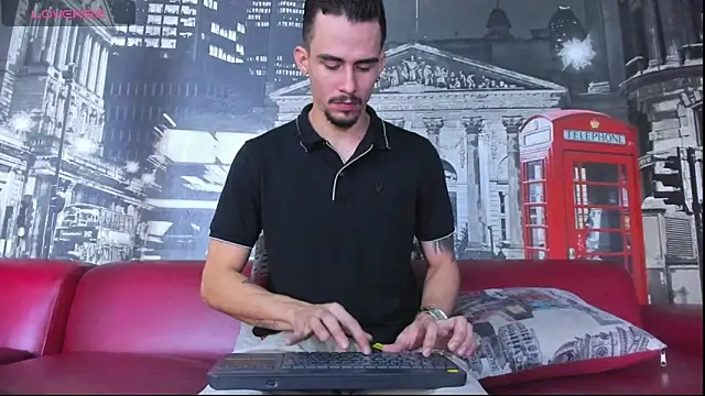 SharonTygaX online show from 04/16/26, 10:34