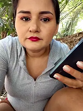 yissela92 online show from 03/14/26, 04:12