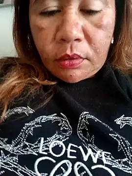 Snapshot of mature_l0ve43 chatting on 02/28/26, 03:40 mature l0ve43 online show from 02/28/26, 03:40