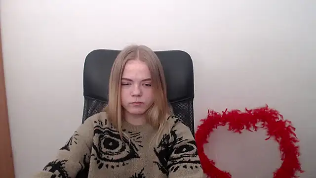 Snapshot of FoxiLana chatting on 02/23/26, 08:12 FoxiLana online show from 02/23/26, 08:12