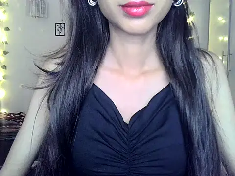 Snapshot of SIKSHA_SINGH chatting on 04/04/26, 05:32 SIKSHA SINGH online show from 04/04/26, 05:32