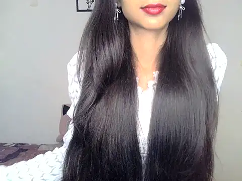 Snapshot of SIKSHA_SINGH chatting on 05/08/26, 06:46 SIKSHA SINGH online show from 05/08/26, 06:46