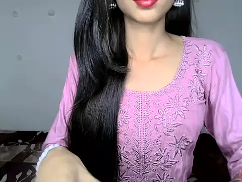 Snapshot of SIKSHA_SINGH chatting on 05/20/26, 06:14 SIKSHA SINGH online show from 05/20/26, 06:14