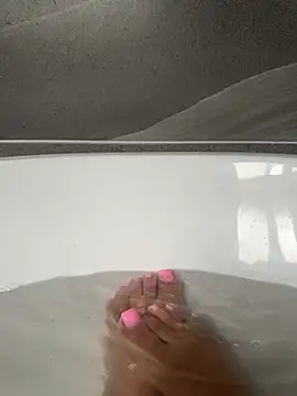 Snapshot of Destinylovex chatting on 02/22/26, 12:26 Destinylovex online show from 02/22/26, 12:26