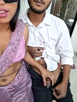 Snapshot of crazy_bebs chatting on 03/15/26, 10:54 crazy bebs online show from 03/15/26, 10:54