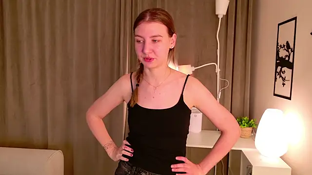 PinkClou9 online show from 04/05/26, 10:07