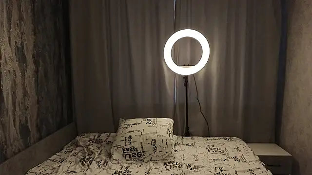 DevilWearsPradaa online show from 02/23/26, 02:36