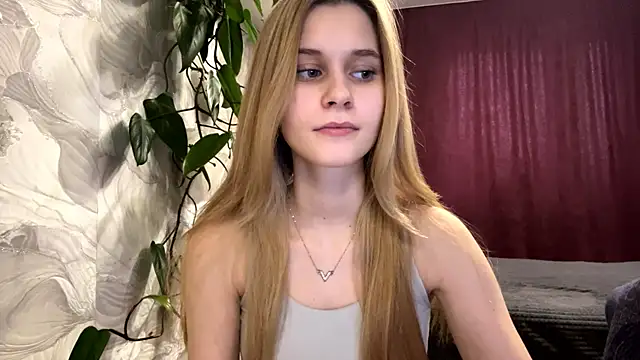 Snapshot of Nikamina chatting on 02/27/26, 12:05 Nikamina online show from 02/27/26, 12:05