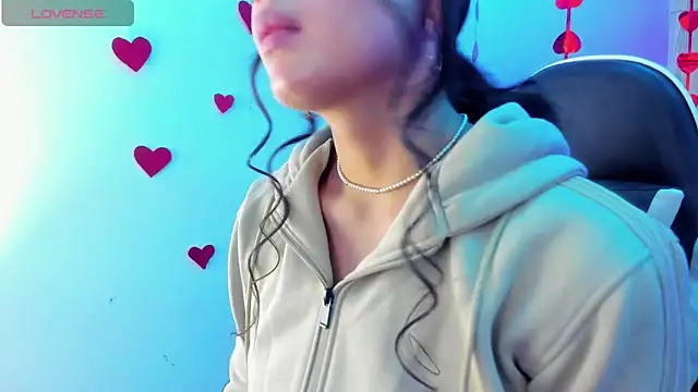 Snapshot of angell_cooper8 chatting on 02/19/26, 06:37 angell cooper8 online show from 02/19/26, 06:37