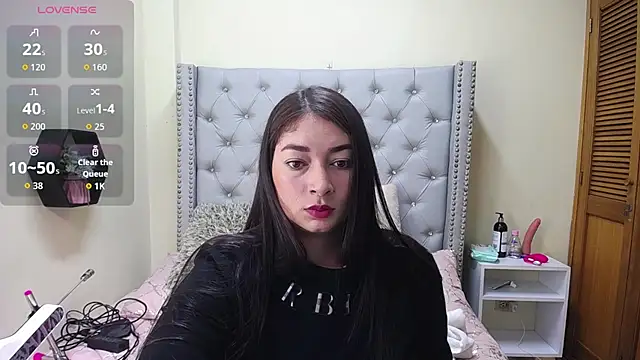 Snapshot of skarlett__36 chatting on 02/28/26, 02:29 skarlett 36 online show from 02/28/26, 02:29