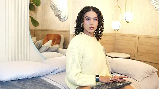 Luxa Velvet online show from 02/23/26, 12:24