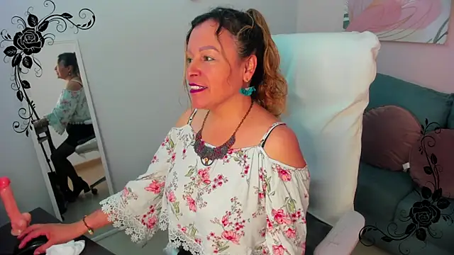 Snapshot of Ivonne_4 chatting on 03/02/26, 12:23 Ivonne 4 online show from 03/02/26, 12:23