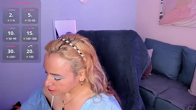 Ivonne 4 online show from 05/23/26, 01:26