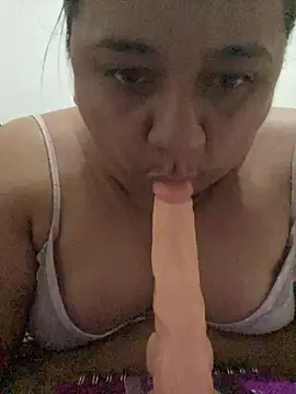 Melanny69x online show from 02/28/26, 04:24