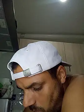 morenitoymorena online show from 06/24/26, 10:42