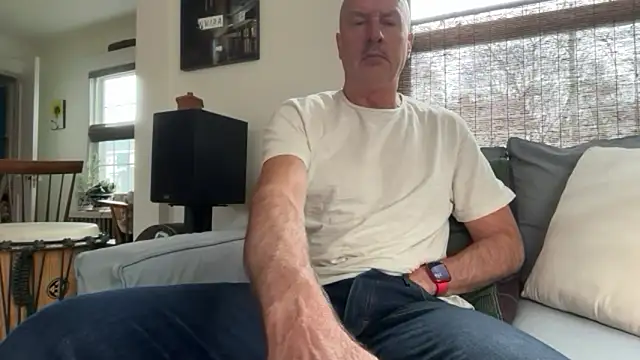 Snapshot of Guy__Grey chatting on 04/19/26, 08:00 Guy Grey online show from 04/19/26, 08:00