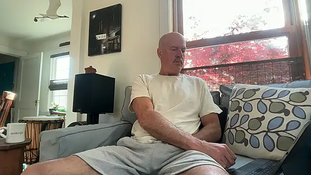 Snapshot of Guy__Grey chatting on 05/26/26, 11:28 Guy Grey online show from 05/26/26, 11:28