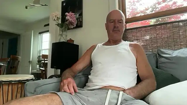Snapshot of Guy__Grey chatting on 06/18/26, 10:52 Guy Grey online show from 06/18/26, 10:52