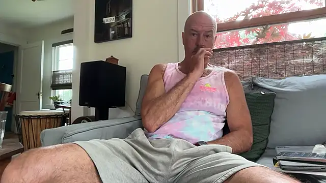 Snapshot of Guy__Grey chatting on 06/26/26, 01:26 Guy Grey online show from 06/26/26, 01:26
