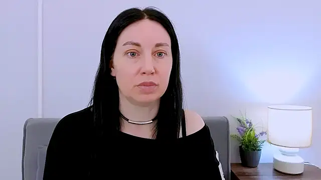 MiaFair online show from 04/02/26, 03:20