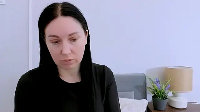 MiaFair online show from 04/07/26, 03:23