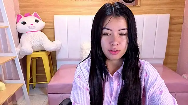 Kylia a online show from 06/29/26, 01:00
