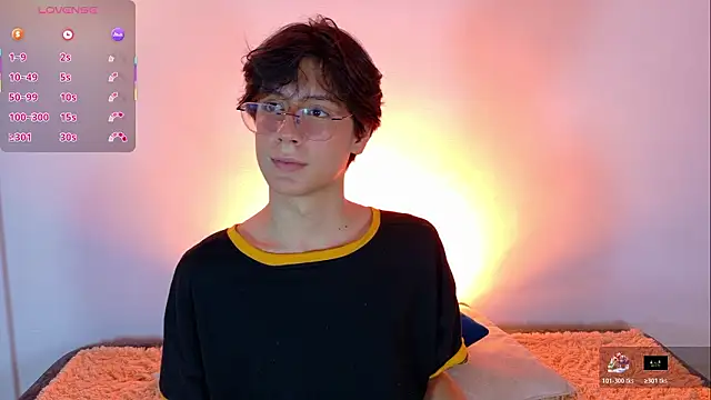 Snapshot of lui_x_dust chatting on 03/02/26, 06:03 lui x dust online show from 03/02/26, 06:03