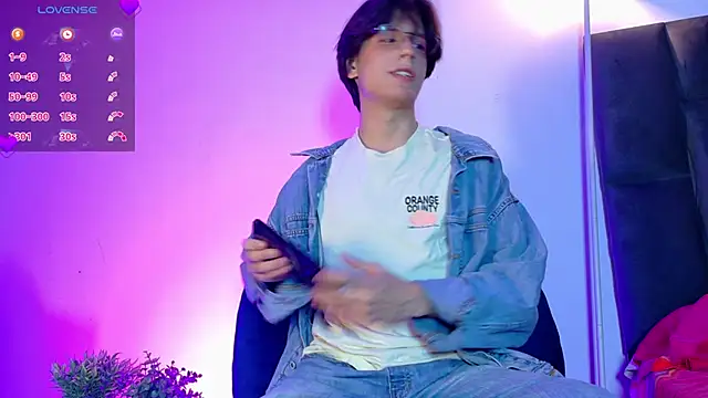 lui x dust online show from 04/16/26, 03:07