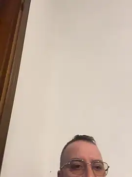 Snapshot of cristian_anal88 chatting on 02/21/26, 01:56 cristian anal88 online show from 02/21/26, 01:56