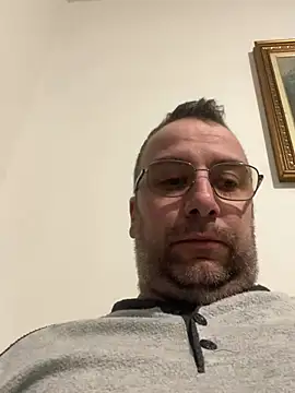 Snapshot of cristian_anal88 chatting on 02/25/26, 08:07 cristian anal88 online show from 02/25/26, 08:07