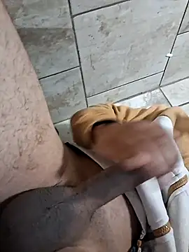 gueboloco2626 online show from 03/10/26, 12:43