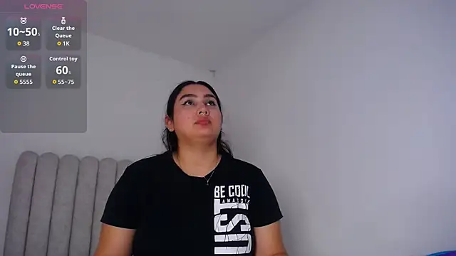 MiaFoox   online show from 03/18/26, 09:18