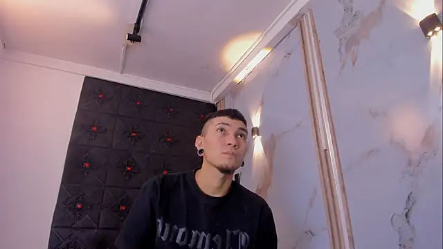 Logan and Reachel online show from 03/22/26, 06:55