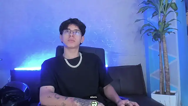 Angel scott2 online show from 02/24/26, 11:41