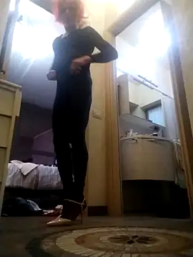 marti 8 online show from 04/11/26, 04:44