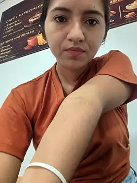 DulceCaroX online show from 05/20/26, 12:22