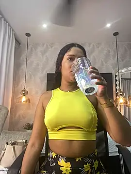 Miaafoxx   online show from 03/16/26, 07:40