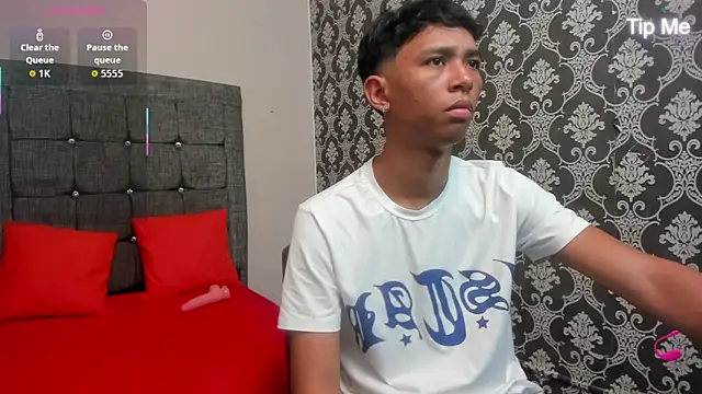 Little Twink19x online show from 04/27/26, 07:12