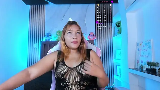 Snapshot of Miia_Grey_ chatting on 02/20/26, 12:38 Miia Grey online show from 02/20/26, 12:38