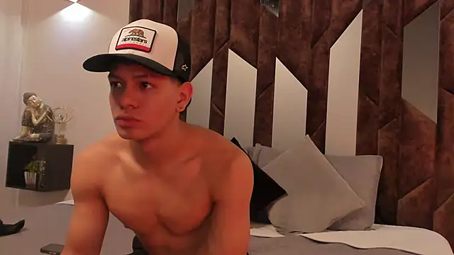 Snapshot of TonyPetrovjs chatting on 02/20/26, 03:47 TonyPetrovjs online show from 02/20/26, 03:47