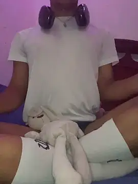 Snapshot of VixHot15 chatting on 02/19/26, 05:14 VixHot15 online show from 02/19/26, 05:14