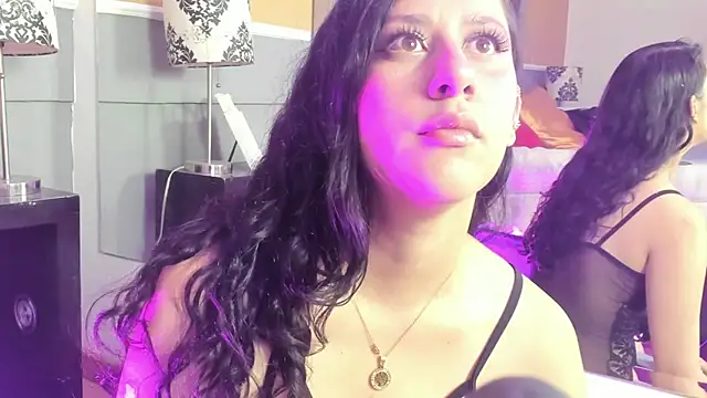 LunaDamasco online show from 03/06/26, 07:32