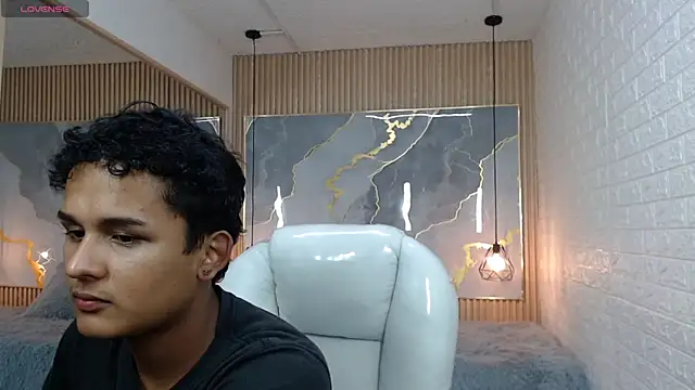 velvet o online show from 02/20/26, 02:41