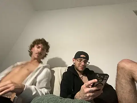 Snapshot of Luitheghoul chatting on 03/03/26, 08:09 Luitheghoul online show from 03/03/26, 08:09