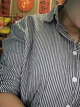 MayEva ly online show from 06/11/26, 02:11