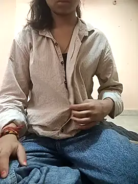 Anamika Singh0 online show from 06/16/26, 04:59