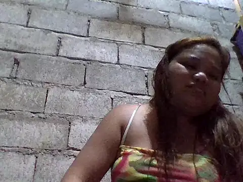 Snapshot of sweetlyn31 chatting on 07/01/26, 01:51 sweetlyn31 online show from 07/01/26, 01:51