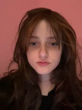 Snapshot of Amira_amur chatting on 03/04/26, 06:14 Amira amur online show from 03/04/26, 06:14