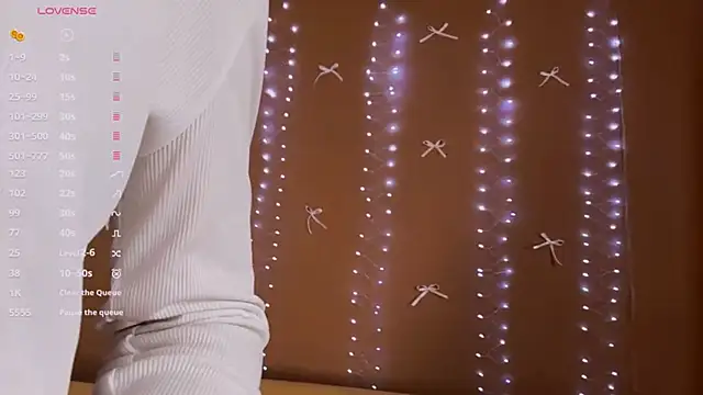 SoraCat online show from 03/26/26, 12:33